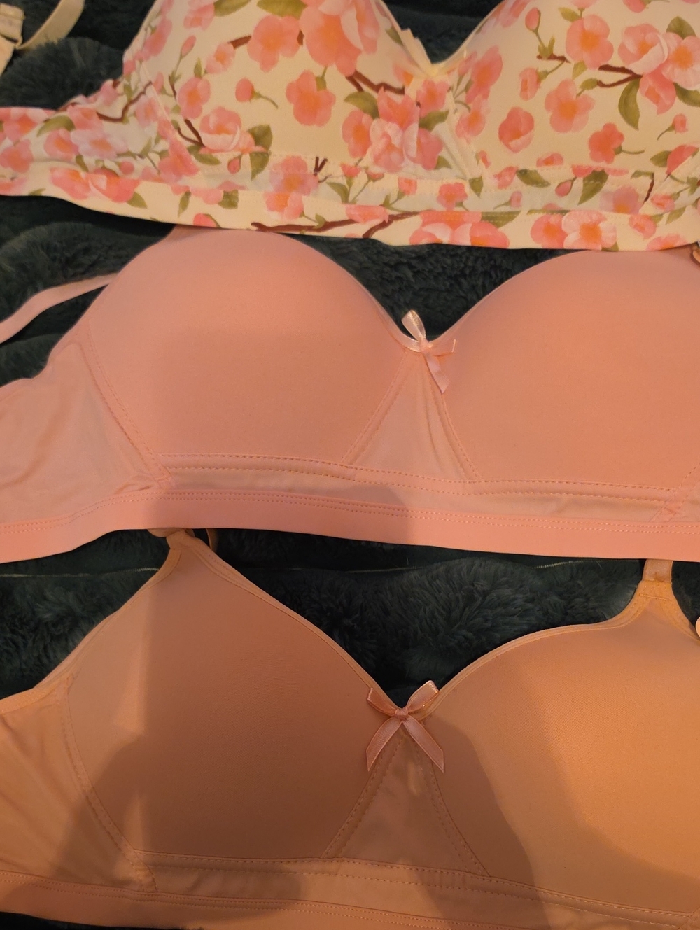 Women’s Light Pink Seamless Bras. Set Of 3. Pink Love. NWT. 38C